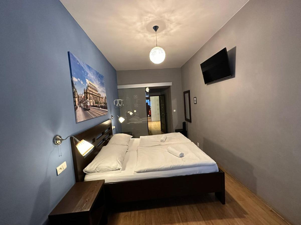 Central Studios Прага Экстерьер фото