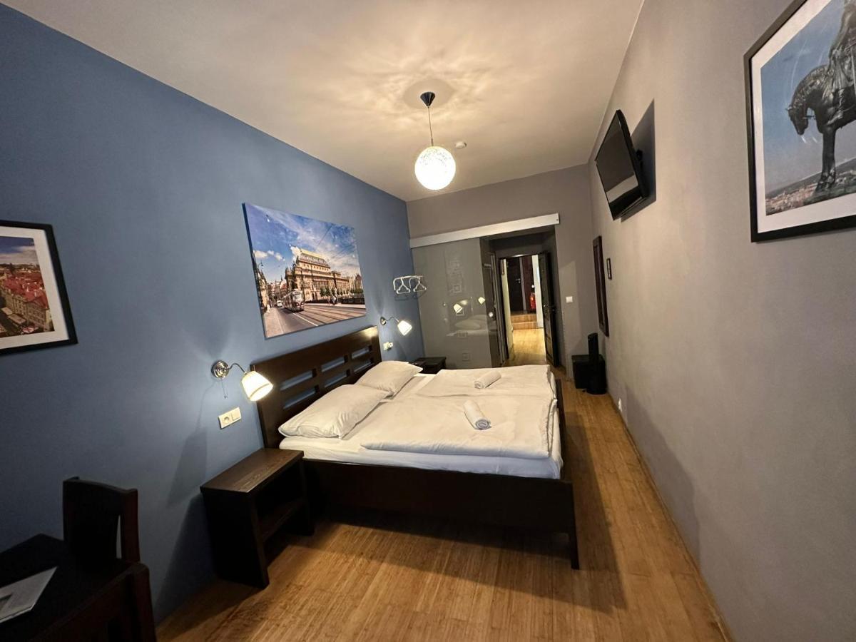 Central Studios Прага Экстерьер фото