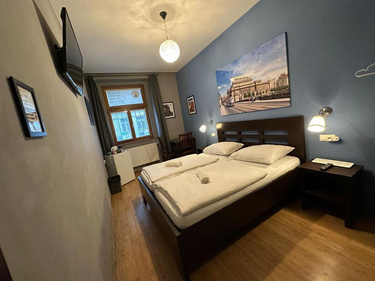 Central Studios Прага Экстерьер фото