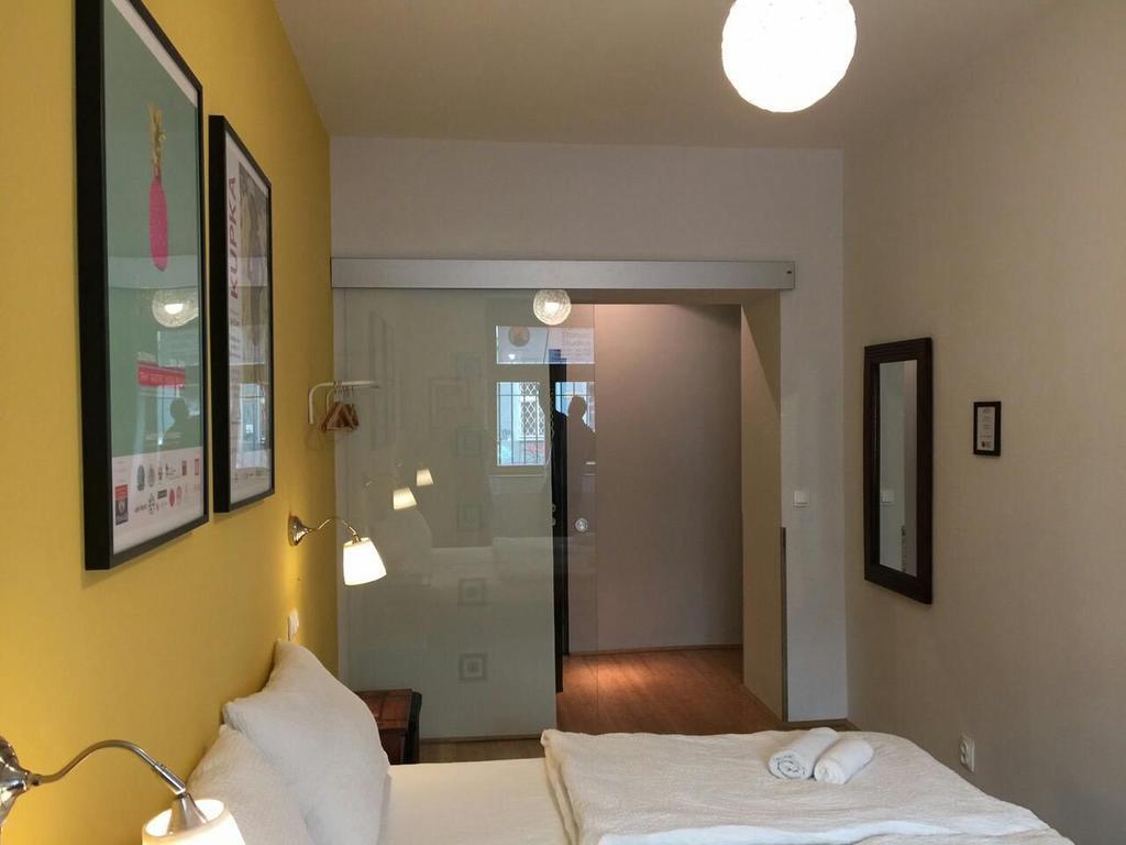 Central Studios Прага Экстерьер фото